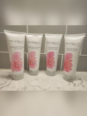 Lot Of 4 2 Red Lane Revitalizing Shampoo & 2 Smoothing Conditioner 3oz each NEW